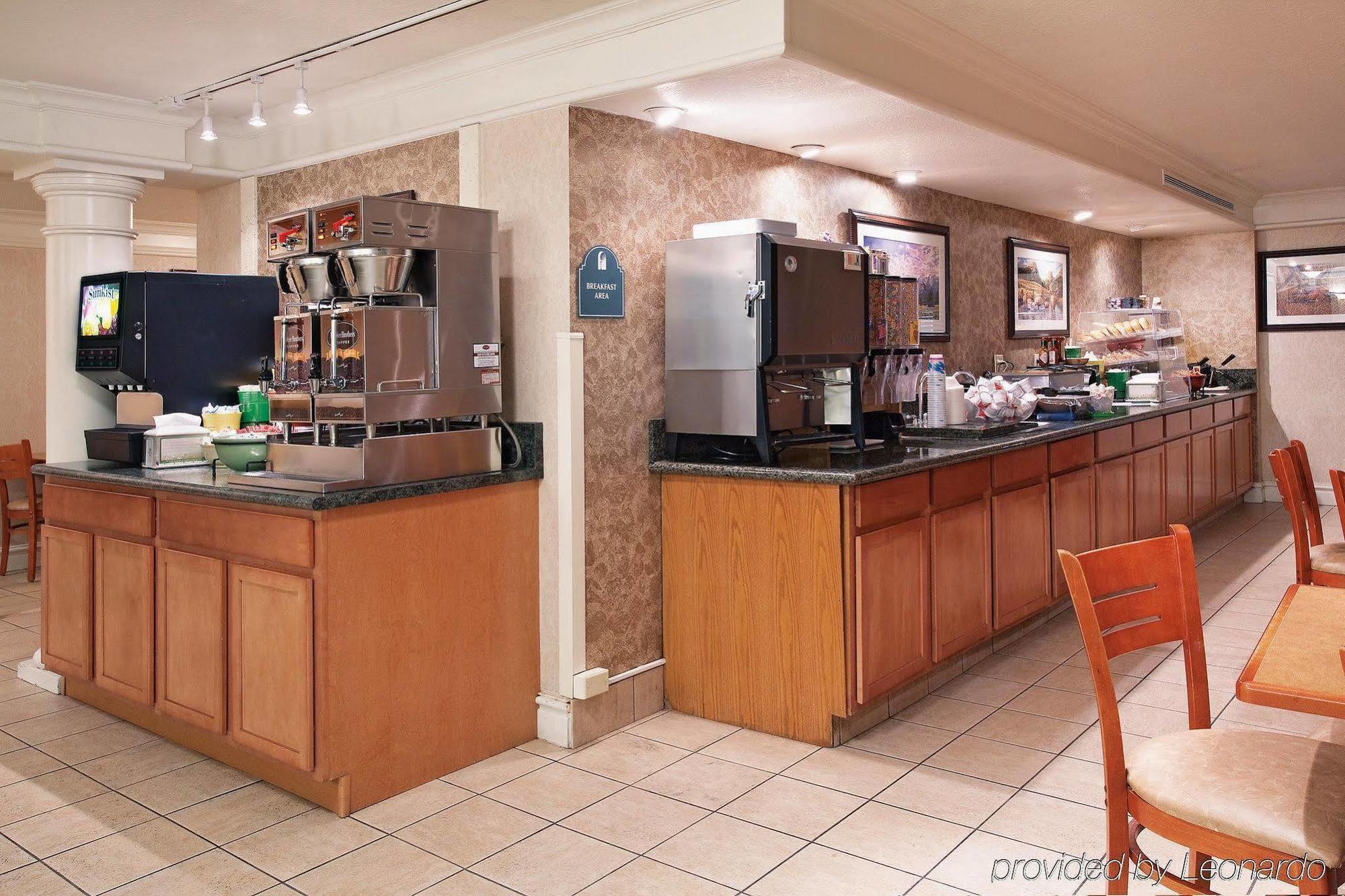 Spark By Hilton 3*